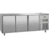Koelwerkbank Gastro-Inox 222.075 heeft 3 deuren en een afmeitng van 2500(b)x700(d)x850(h)mm
